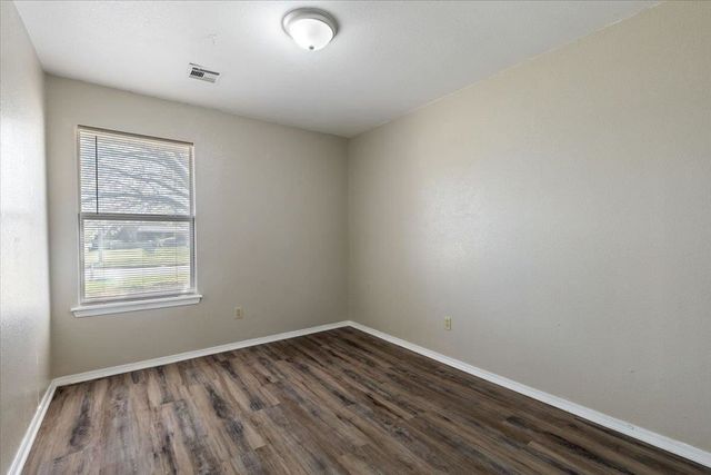 209 E B Ave, Cache, OK 73527