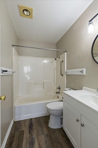 209 E B Ave, Cache, OK 73527