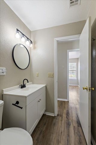 209 E B Ave, Cache, OK 73527