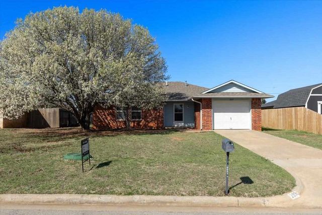 209 E B Ave, Cache, OK 73527