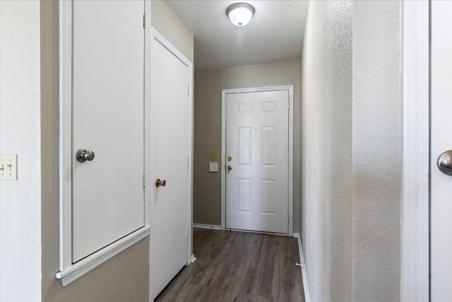 209 E B Ave, Cache, OK 73527