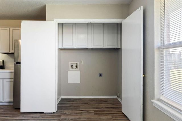 209 E B Ave, Cache, OK 73527