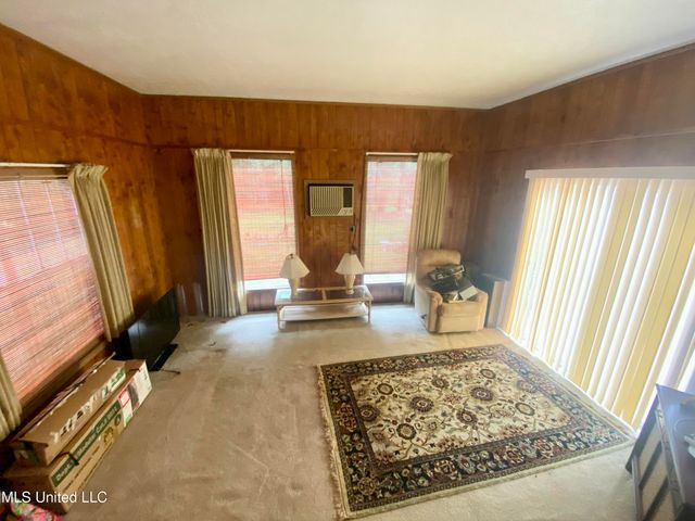 613 Georgetown Street, Hazlehurst, MS 39083