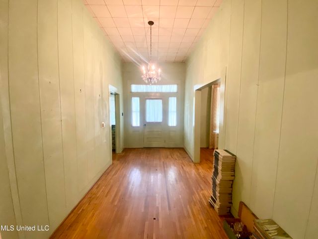 613 Georgetown Street, Hazlehurst, MS 39083