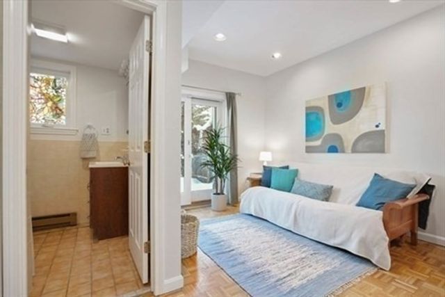 27 Lopez Street 27, Cambridge, MA 02139