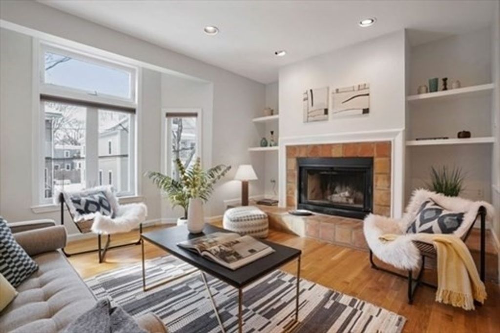 27 Lopez Street 27, Cambridge, MA 02139