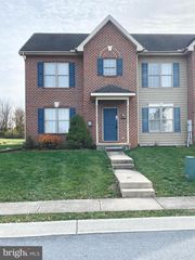1922 POWELL DRIVE, Chambersburg, PA 17201