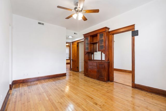 2548 W Augusta Avenue 2R, Chicago, IL 60622