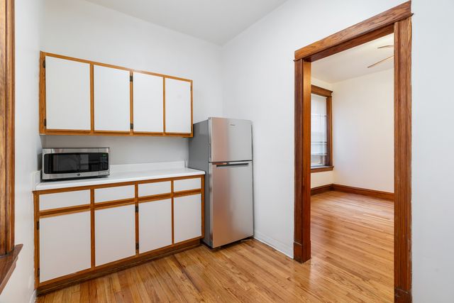 2548 W Augusta Avenue 2R, Chicago, IL 60622