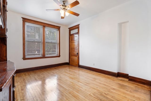2548 W Augusta Avenue 2R, Chicago, IL 60622