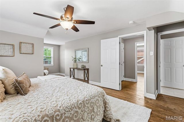 553 Westview Drive, University City, MO 63130