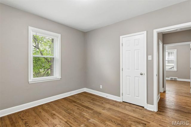 553 Westview Drive, University City, MO 63130