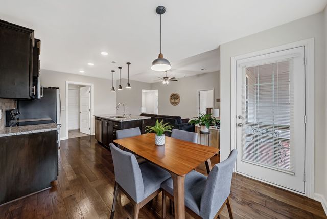 612 Crowder Ct, Clarksville, TN 37042