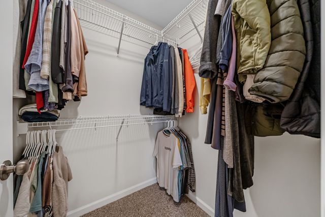 612 Crowder Ct, Clarksville, TN 37042