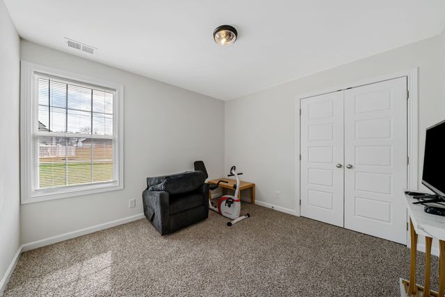 612 Crowder Ct, Clarksville, TN 37042