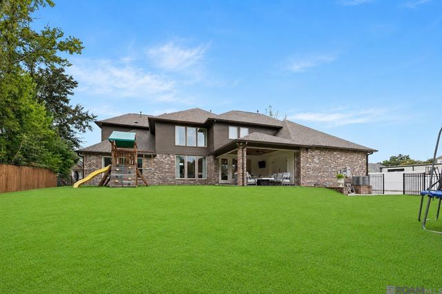 9835 Sedgewick Ct, Baton Rouge, LA 70809