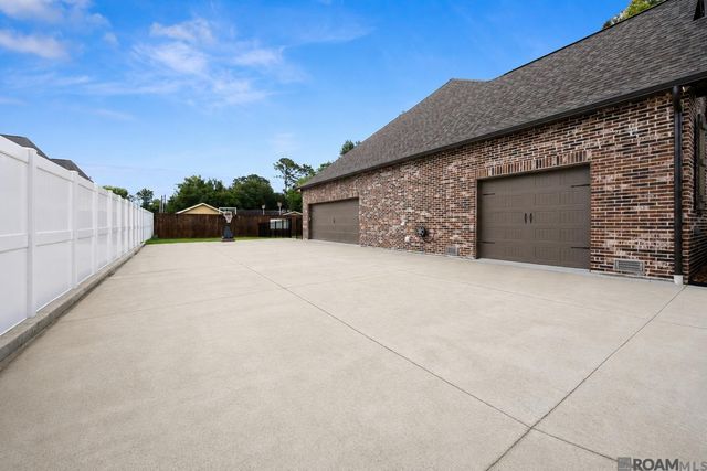 9835 Sedgewick Ct, Baton Rouge, LA 70809