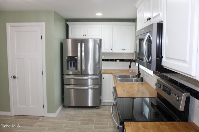 459 State Highway 334, Johnstown, NY 12095