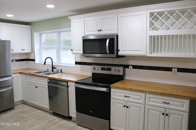 459 State Highway 334, Johnstown, NY 12095