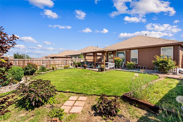 1737 Kachina Lodge Road, Fort Worth, TX 76131