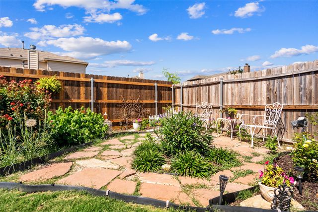 1737 Kachina Lodge Road, Fort Worth, TX 76131