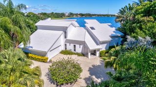 4 Woodbrook Circle, West Palm Beach, FL 33401
