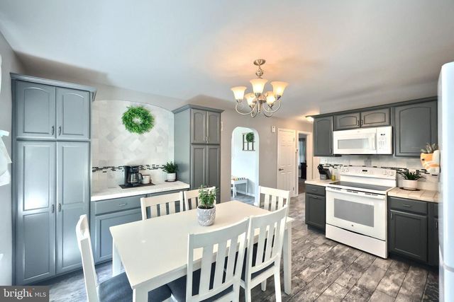405 N WILLIAMS ST, York, PA 17404