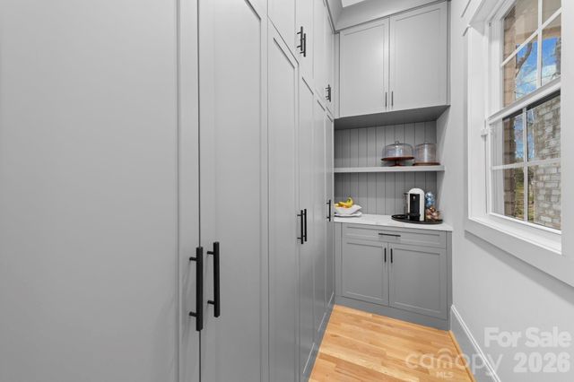 6517 Gardner Lane, Charlotte, NC 28270