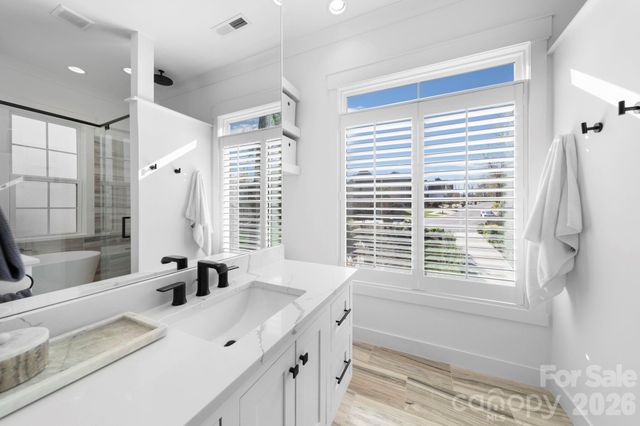 6517 Gardner Lane, Charlotte, NC 28270