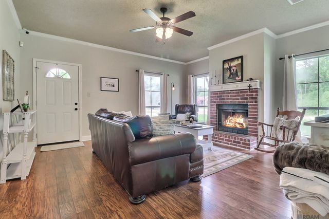 15441 Leverde Ave, Saint George, LA 70817