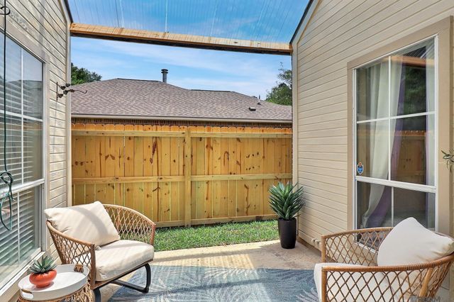 15441 Leverde Ave, Saint George, LA 70817