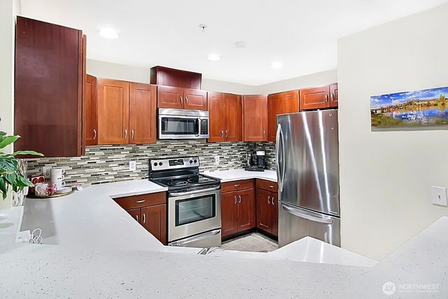 5921 S 234th Place, Kent, WA 98032