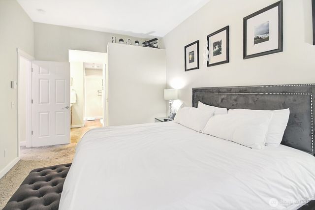 5921 S 234th Place, Kent, WA 98032