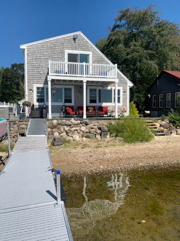145 Staples Shore Rd, Lakeville, MA 02347