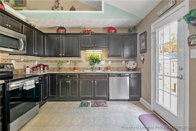 245 Apple Tree Circle, Raeford, NC 28376