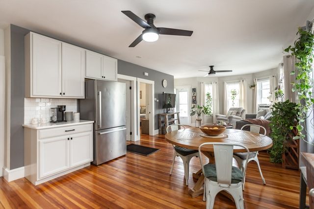 44 Slocum St, Acushnet, MA 02743