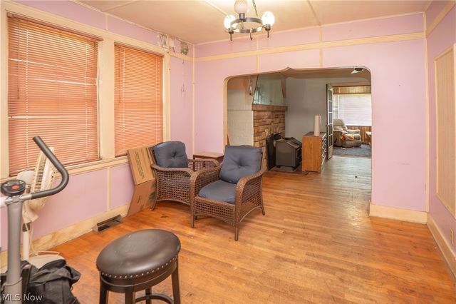 522 Massillon Road, Akron, OH 44306