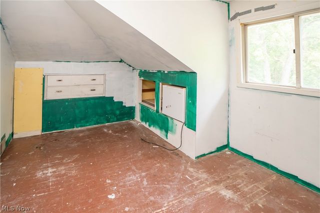 522 Massillon Road, Akron, OH 44306