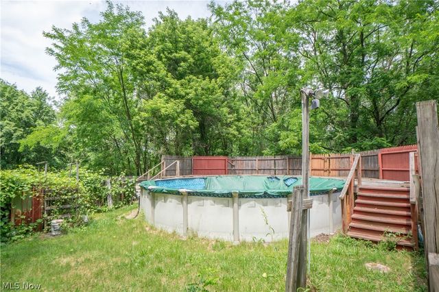 522 Massillon Road, Akron, OH 44306