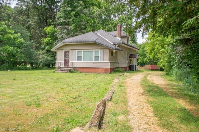 522 Massillon Road, Akron, OH 44306