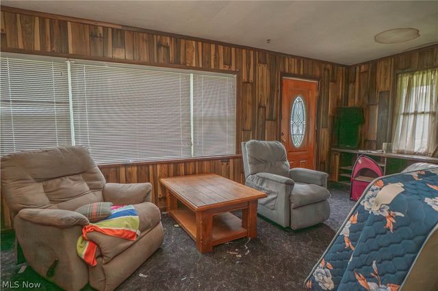 522 Massillon Road, Akron, OH 44306