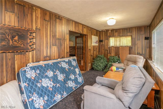 522 Massillon Road, Akron, OH 44306