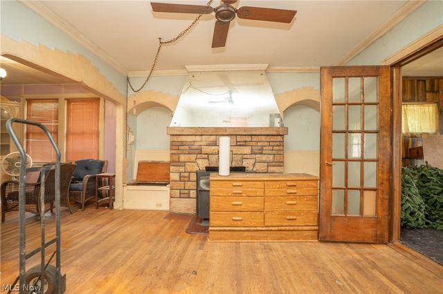 522 Massillon Road, Akron, OH 44306