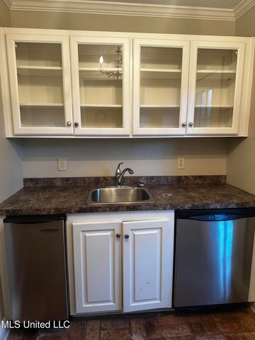 3911 Washington Avenue, Pascagoula, MS 39581