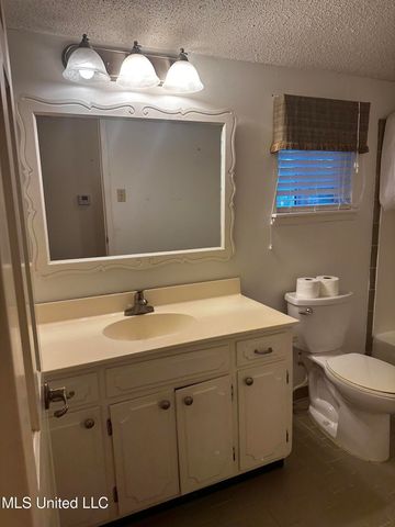 3911 Washington Avenue, Pascagoula, MS 39581