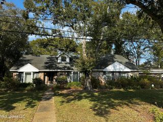 3911 Washington Avenue, Pascagoula, MS 39581