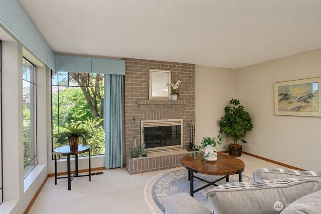 106 Chinook Lane, Steilacoom, WA 98388