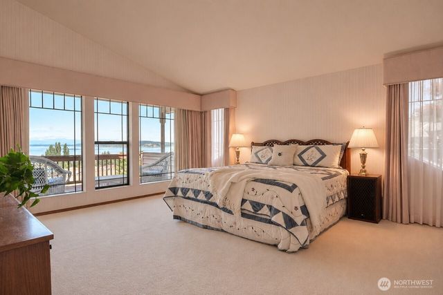 106 Chinook Lane, Steilacoom, WA 98388