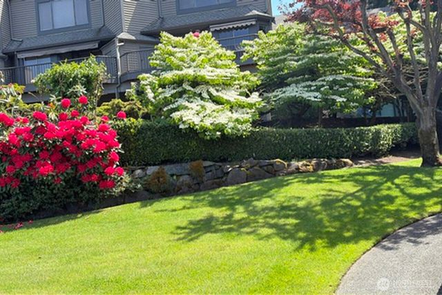 106 Chinook Lane, Steilacoom, WA 98388