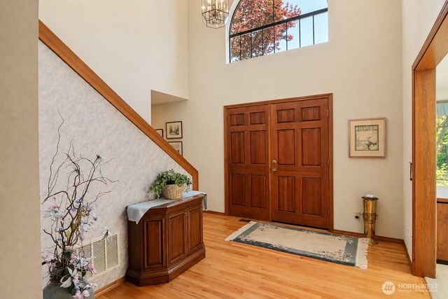 106 Chinook Lane, Steilacoom, WA 98388